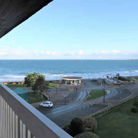 Perros-guirec, 4 Pièces, 6 Personnes - Fr-1-368-271 Appartement Perros-Guirec